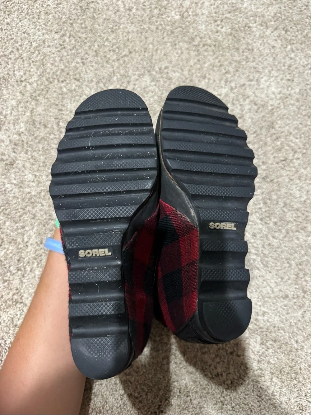 Sorel Women’s Black and Burgundy Chukka Boots